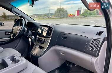 Минивэн Hyundai Grand Starex 2017 в 