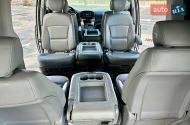 Минивэн Hyundai Grand Starex 2017 в 