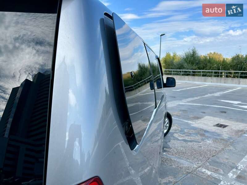 Минивэн Hyundai Grand Starex 2017 в Киеве фото 101 Минивэн Hyundai Grand Starex 2017 в Киеве