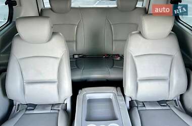 Минивэн Hyundai Grand Starex 2017 в 