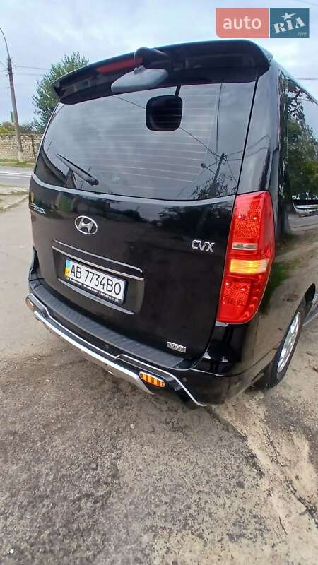 Минивэн Hyundai Grand Starex 2010 в Николаеве