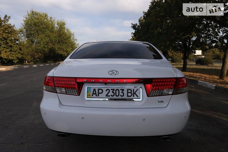 Седан Hyundai Grandeur 2008 в Запоріжжі