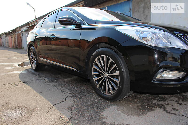 Седан Hyundai Grandeur 2013 в Києві