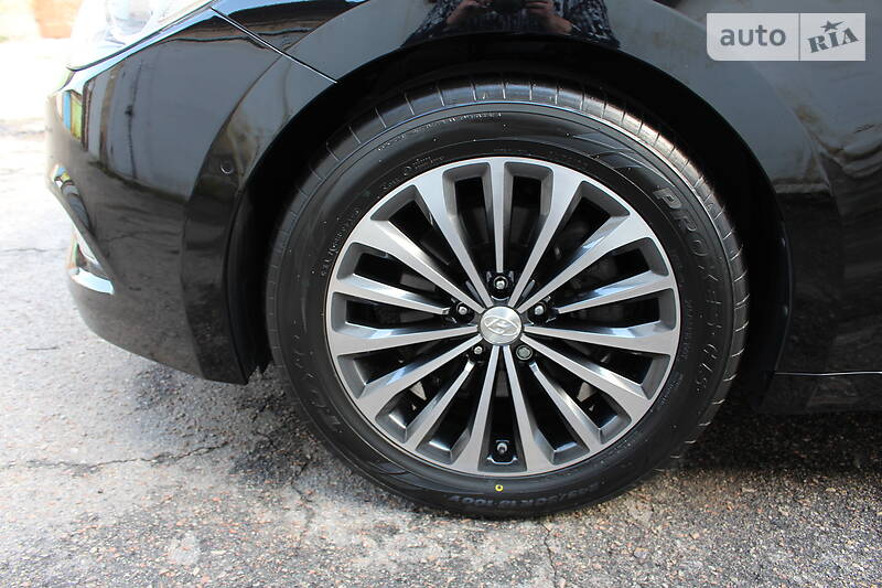 Седан Hyundai Grandeur 2013 в Києві