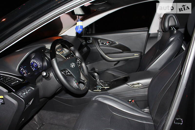 Седан Hyundai Grandeur 2013 в Києві