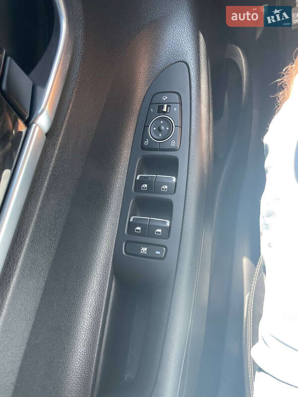 Седан Hyundai Grandeur 2017 в Одессе
