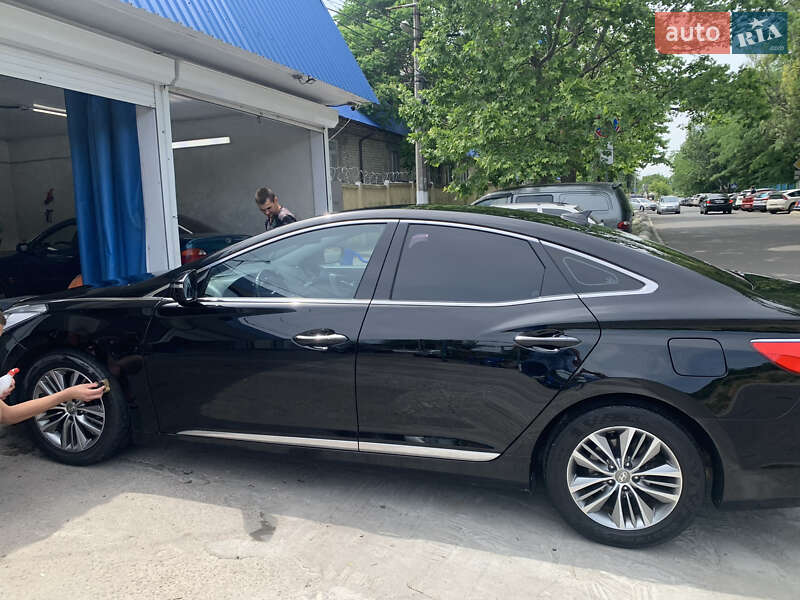 Седан Hyundai Grandeur 2016 в Одесі