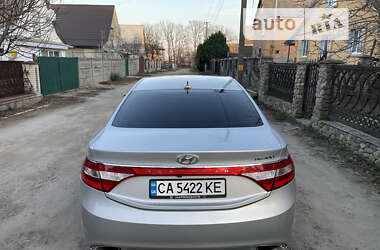 Седан Hyundai Grandeur 2013 в Богуславе