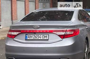 Седан Hyundai Grandeur 2014 в Львові