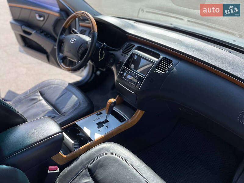 Седан Hyundai Grandeur 2008 в Днепре