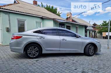 Седан Hyundai Grandeur 2013 в Кривом Роге