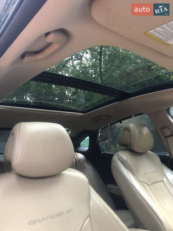 Седан Hyundai Grandeur 2013 в Києві фото 28 Седан Hyundai Grandeur 2013 в Києві
