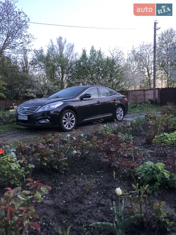 Седан Hyundai Grandeur 2013 в Києві фото 46 Седан Hyundai Grandeur 2013 в Києві