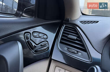 Седан Hyundai Grandeur 2012 в 