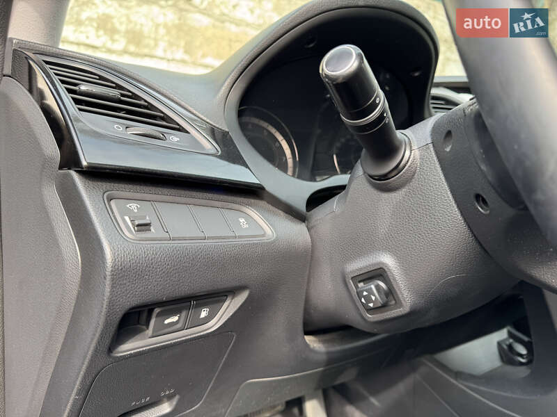 Седан Hyundai Grandeur 2013 в Києві