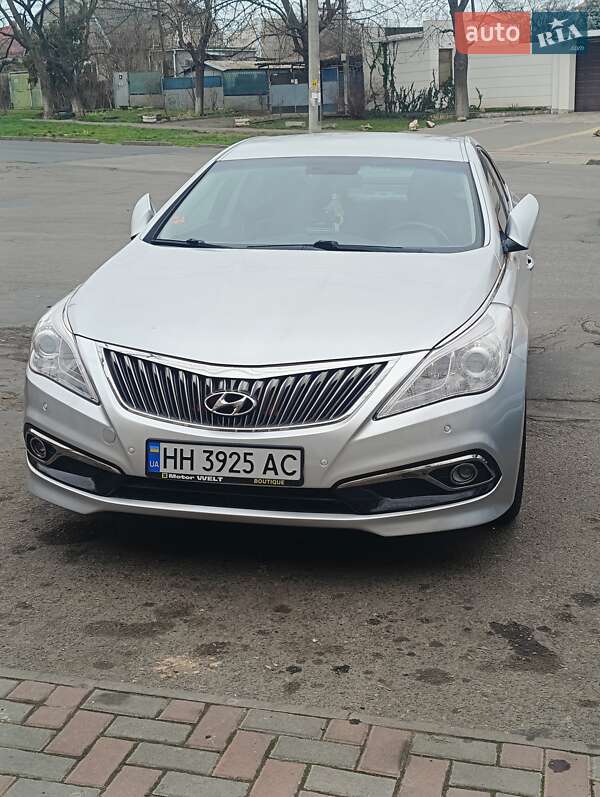 Hyundai Grandeur 2011