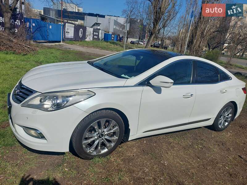 Седан Hyundai Grandeur 2011 в Києві