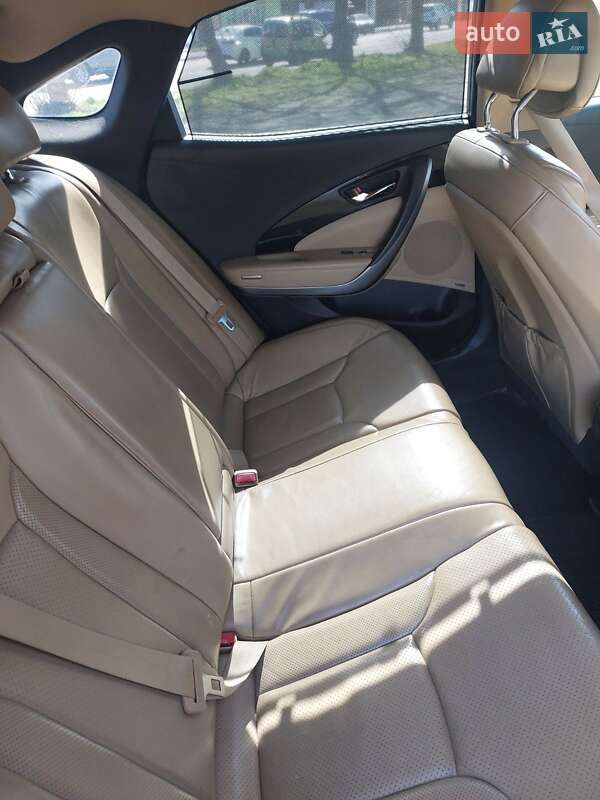 Седан Hyundai Grandeur 2011 в Києві