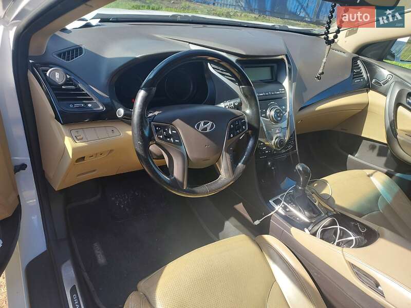 Седан Hyundai Grandeur 2011 в Києві