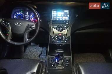Седан Hyundai Grandeur 2013 в 