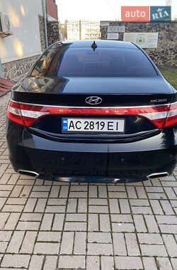 Седан Hyundai Grandeur 2015 в 