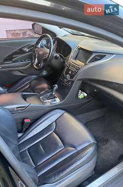 Седан Hyundai Grandeur 2015 в 