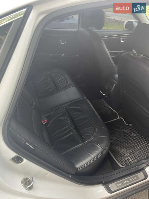 Седан Hyundai Grandeur 2008 в Киеве
