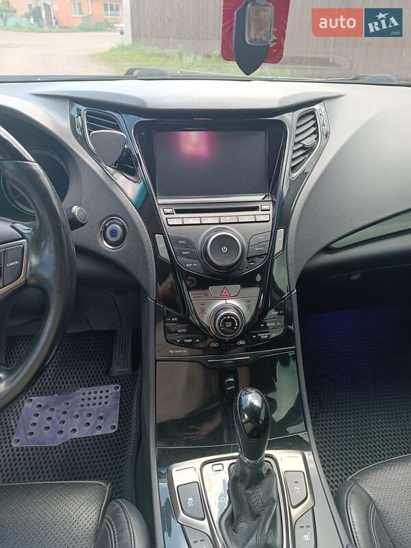 Седан Hyundai Grandeur 2012 в Білій Церкві