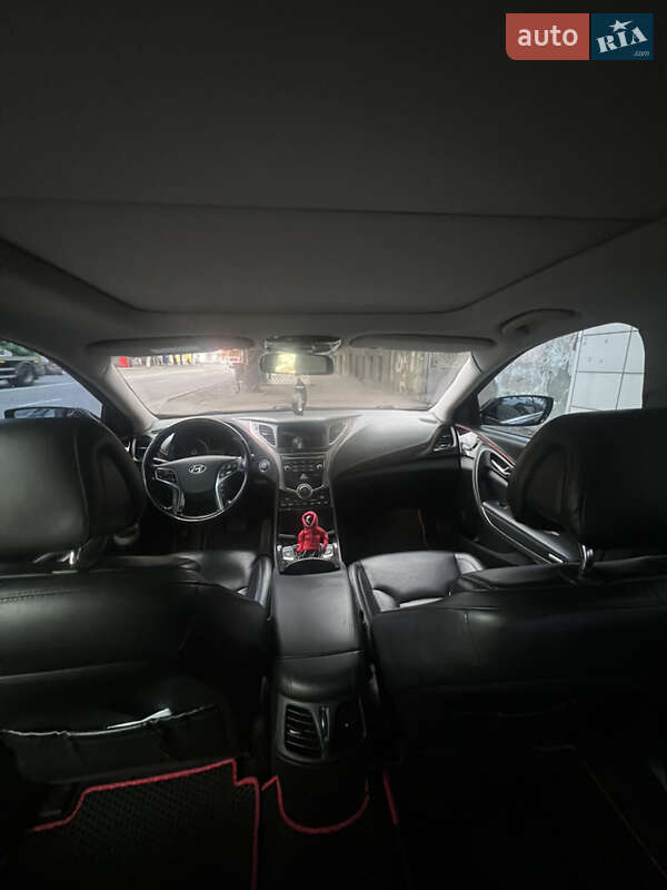 Седан Hyundai Grandeur 2015 в Одесі