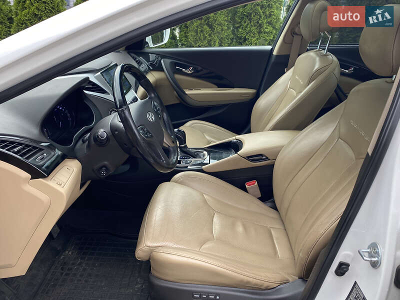 Седан Hyundai Grandeur 2013 в Киеве