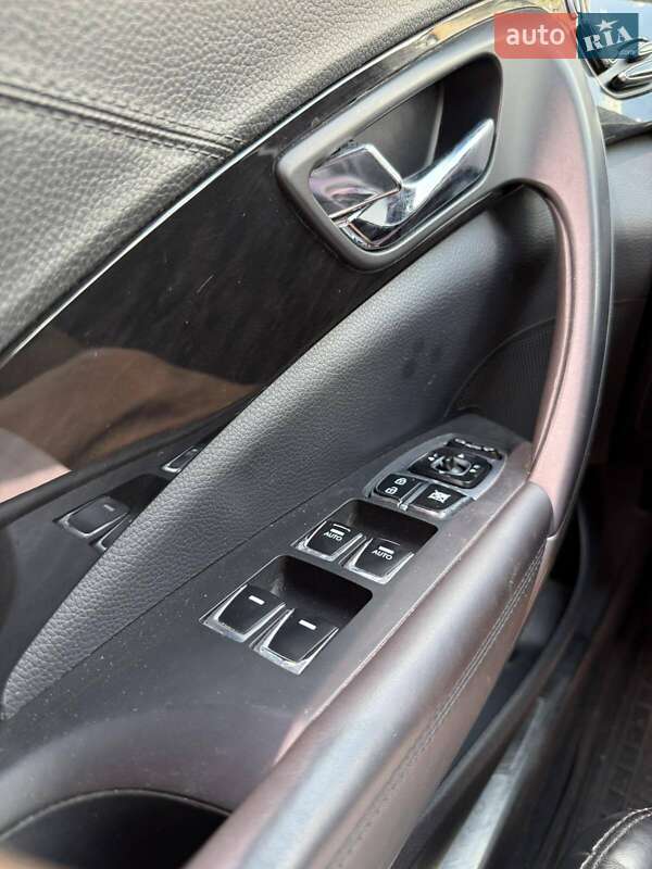 Седан Hyundai Grandeur 2015 в Черкассах фото 18 Седан Hyundai Grandeur 2015 в Черкассах