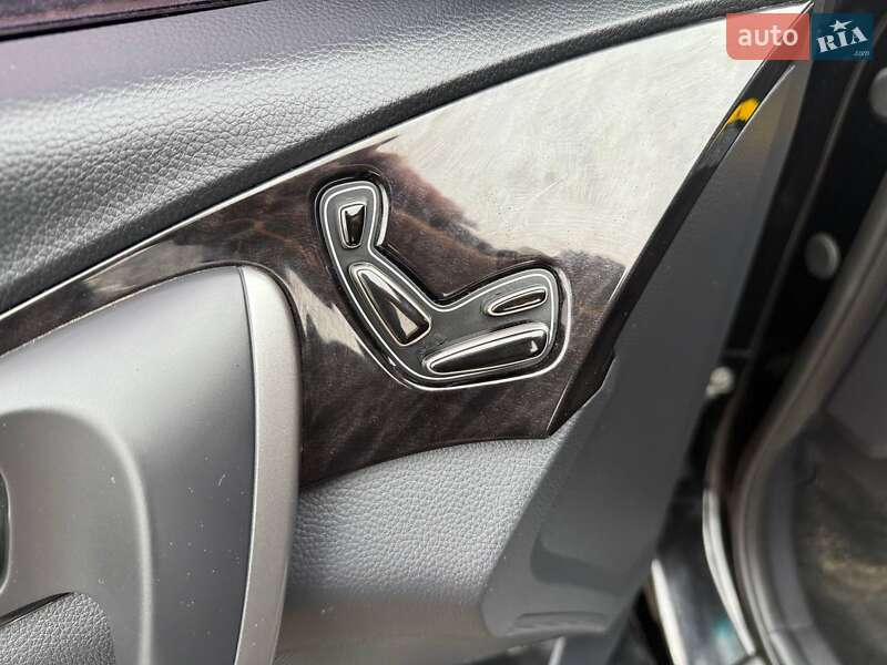 Седан Hyundai Grandeur 2013 в Києві