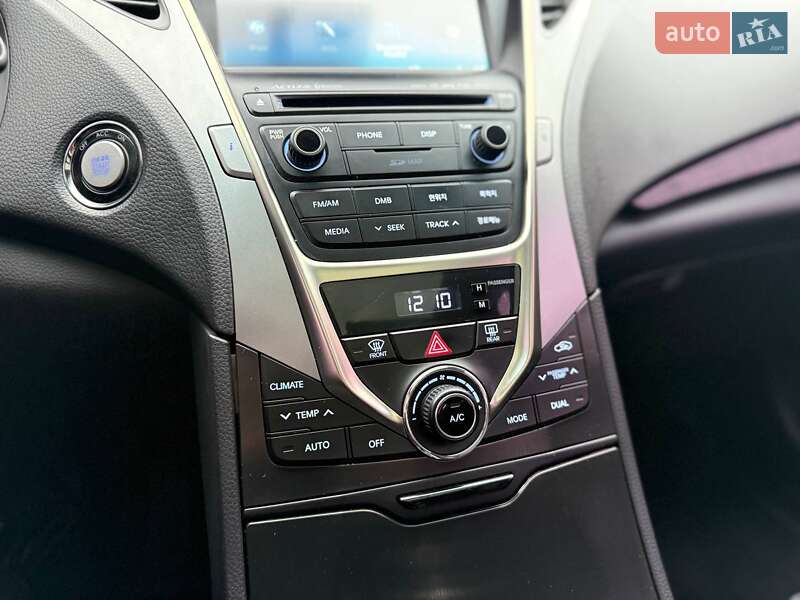 Седан Hyundai Grandeur 2013 в Києві