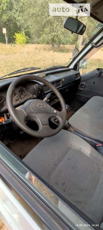 Мінівен Hyundai H 100 1996 в Радомишлі фото 8 Мінівен Hyundai H 100 1996 в Радомишлі