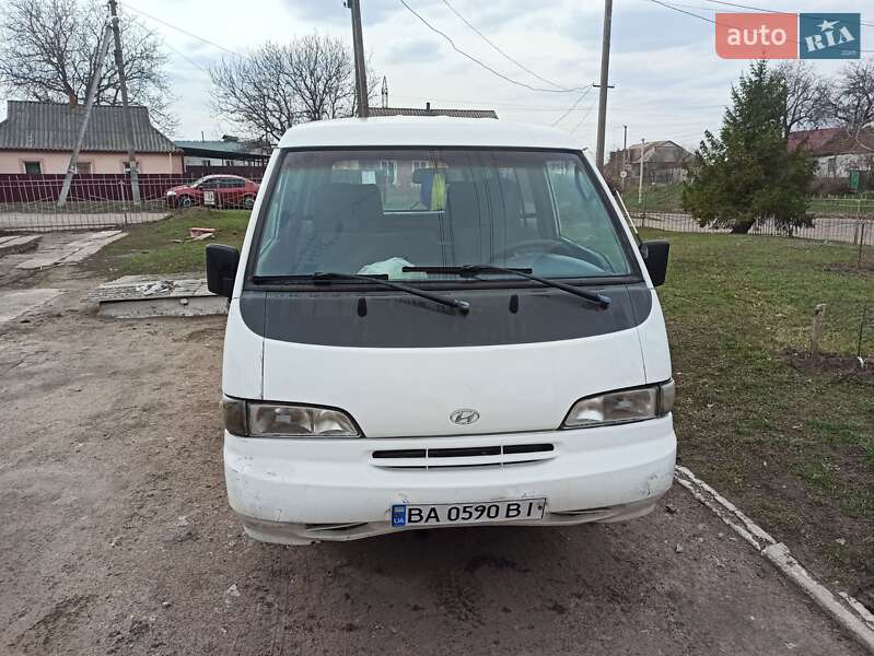 Мінівен Hyundai H 100 1996 в Новомиргороді