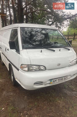 Мінівен Hyundai H 100 2000 в Житомирі