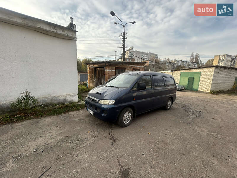 Грузовой фургон Hyundai H 100 2001 в Житомире