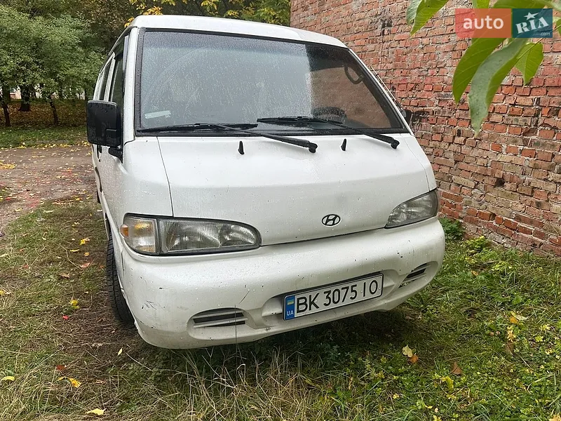 Hyundai H 100