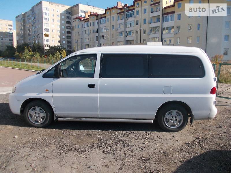 Мінівен Hyundai H-1 2004 в Львові