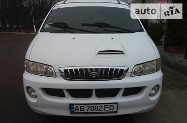 Вантажопасажирський фургон Hyundai H-1 2004 в Іллінцях