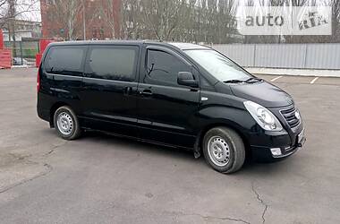 Мінівен Hyundai H-1 2014 в Миколаєві