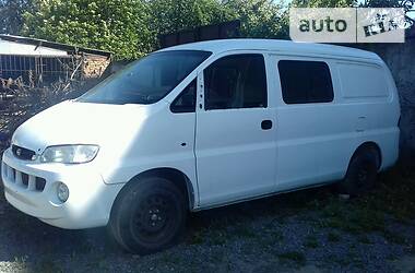 Грузопассажирский фургон Hyundai H-1 2000 в Ужгороде