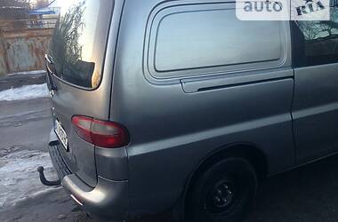 Мінівен Hyundai H-1 2000 в 