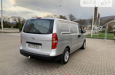 Минивэн Hyundai H-1 2009 в Виноградове