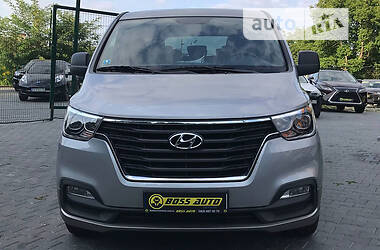 Hyundai H-1 2019