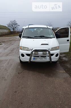 Минивэн Hyundai H-1 2006 в 