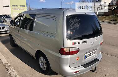 Грузопассажирский фургон Hyundai H-1 2004 в 