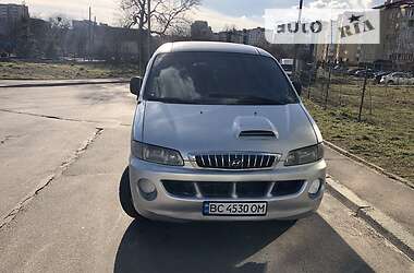Грузопассажирский фургон Hyundai H-1 2004 в 