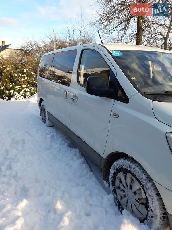 Минивэн Hyundai H-1 2009 в Рава-Русской