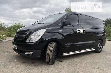 Вантажний фургон Hyundai H-1 2011 в Києві